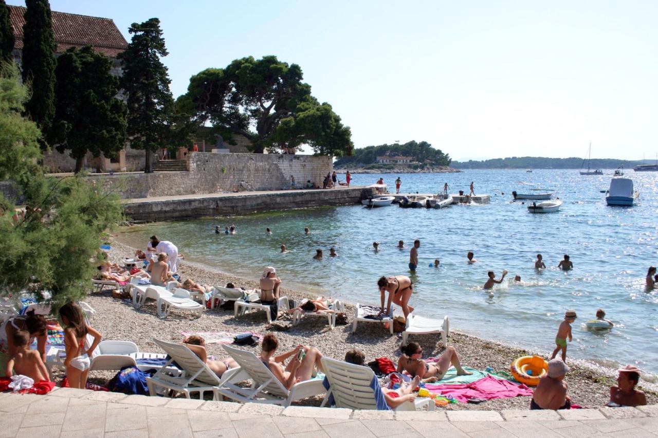 Apartments By The Sea Hvar - 14197 Hvar Town Exterior foto