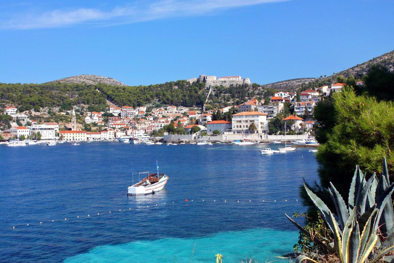 Apartments By The Sea Hvar - 14197 Hvar Town Exterior foto