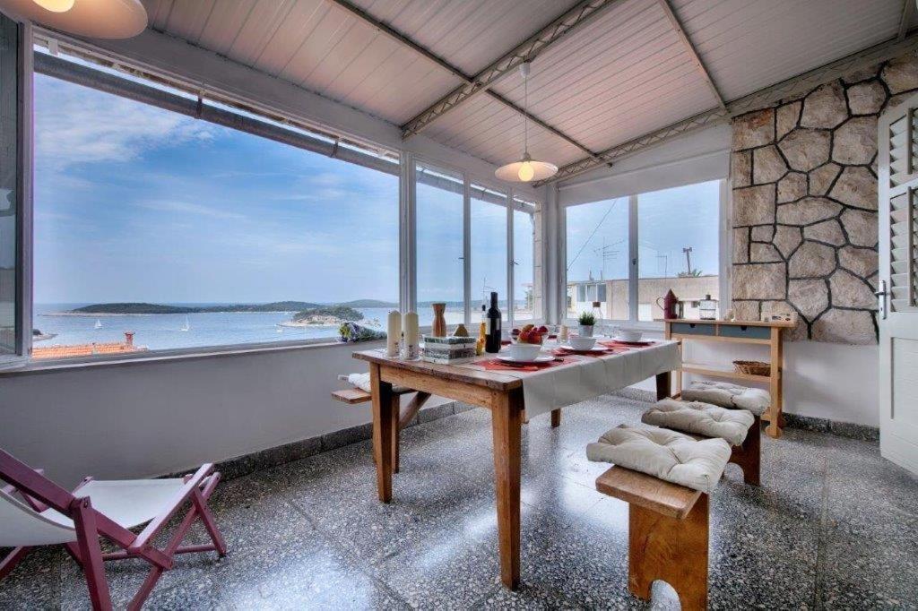 Apartments By The Sea Hvar - 14197 Hvar Town Habitación foto